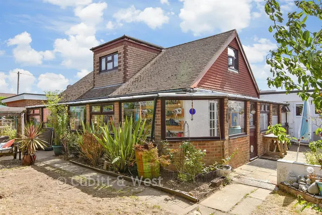 Farm Hill, Woodingdean, BN2, photo 1