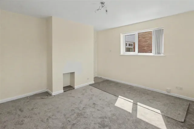 Ulldale Court, Beeston, NG9, photo 3