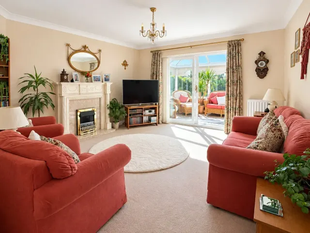 Lavender Close, Hailsham, BN27, photo 3