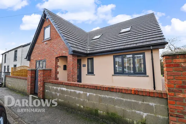 Scwrfa Road, Tredegar, photo 1