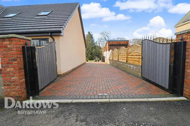 Scwrfa Road, Tredegar, photo 2