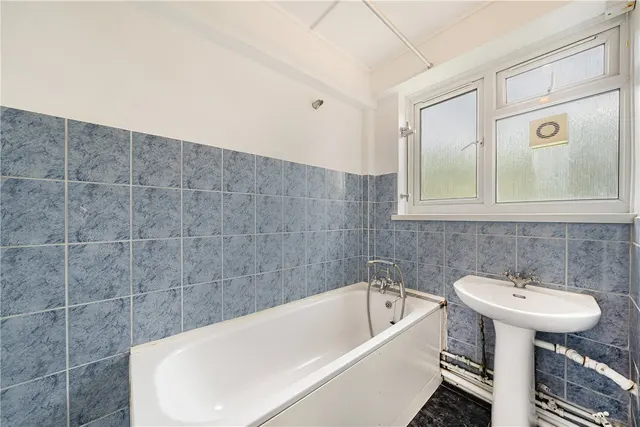 Rennie Estate, London, SE16, photo 1