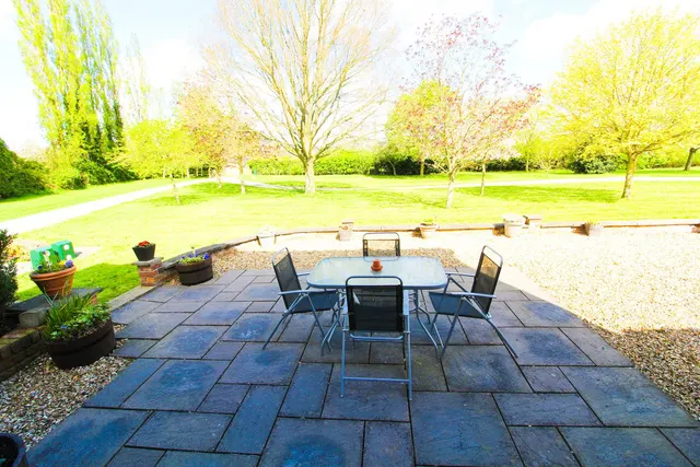 Photo 2 — Heapham, Gainsborough, Lincolnshire, DN21 5PT