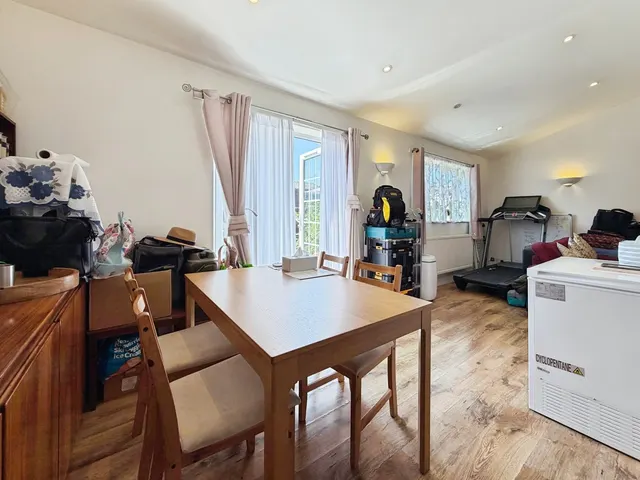 Photo 3 — Bracklesham Close, Farnborough, Hampshire, GU14 8LP