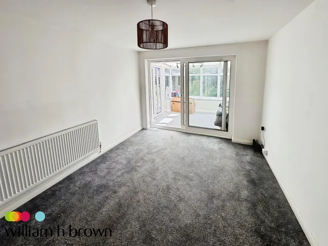 Laburnum Crescent, Kirby Cross, CO13, photo 3