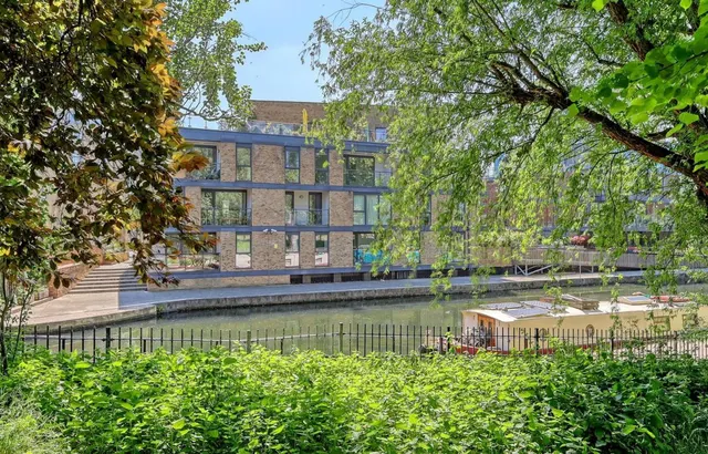 Gunmakers Lane, London, E3, photo 1