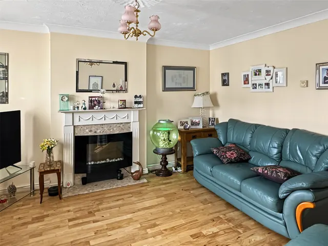 College Green, Bodmin, PL31, photo 3