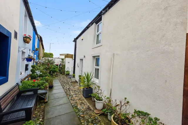 Dawson Lane, Allonby, photo 1