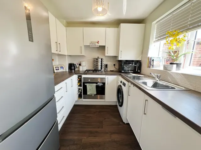 Henson Close, Chilton, DL17, photo 3