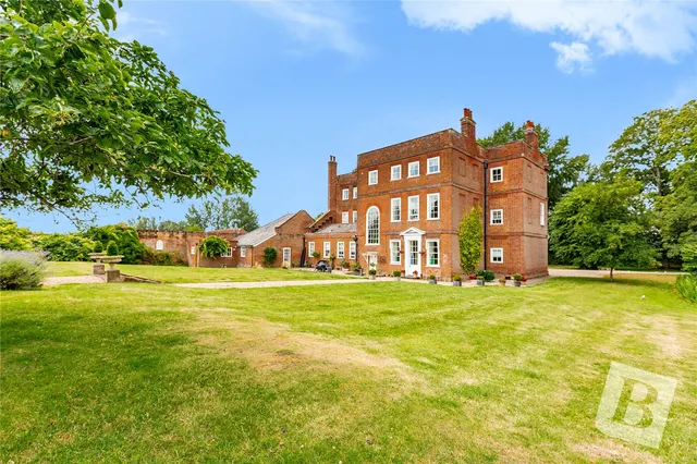Pilgrims Hatch, Brentwood, CM14, photo 1