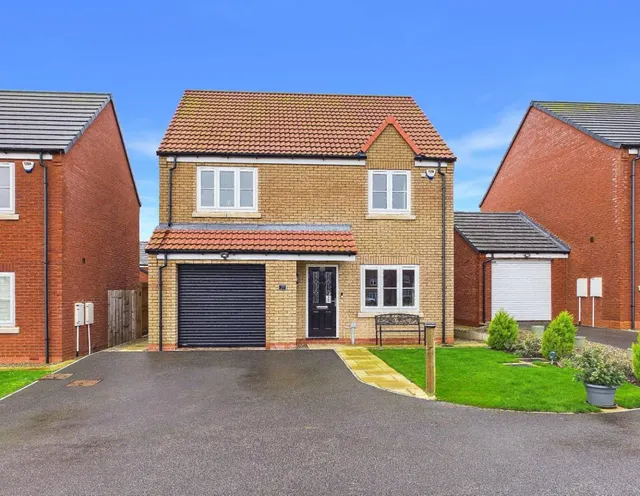 Bilberry Avenue, Middle Deepdale, YO11, photo 1