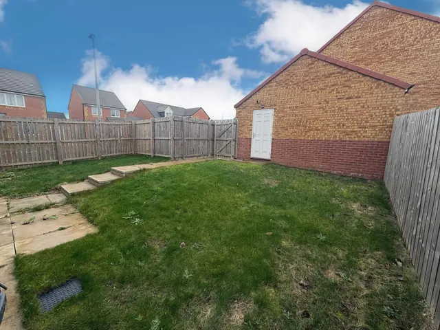 Keld House Gardens, Middlesbrough, TS3, photo 2