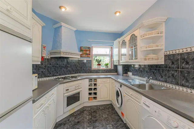 Whitney Road, Leyton, E10, photo 3
