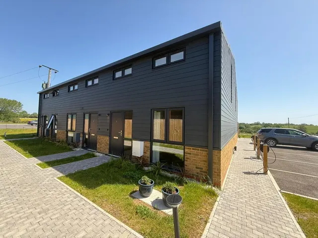 Aylesbury Road, Rowsham, HP22, photo 1