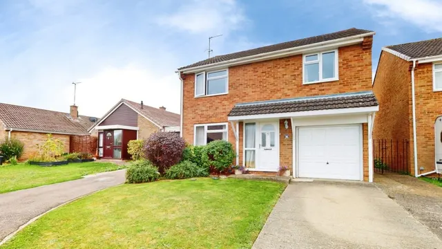 St Nicholas Drive, Cheltenham, Gloucestershire, photo 1