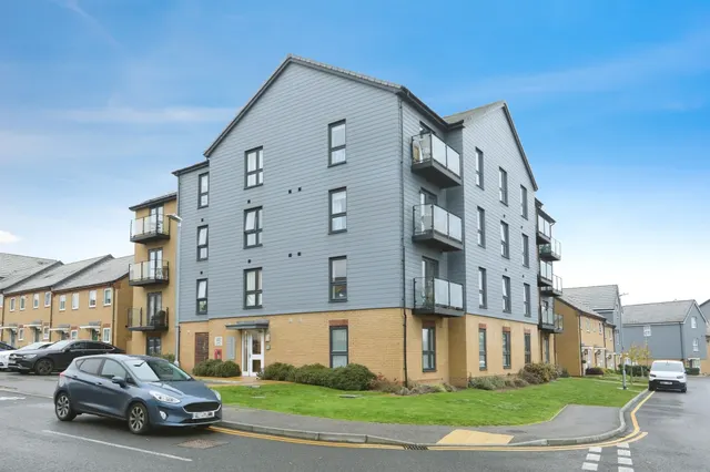 Lywood Drive, Sittingbourne, ME10, photo 1