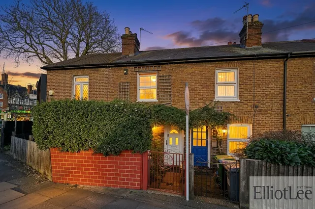 Watford Road, Wembley, HA0, photo 1