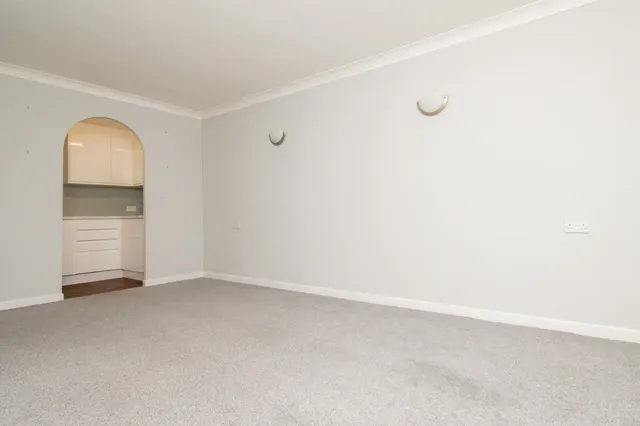 Wellington Crescent, Ramsgate, CT11, photo 2