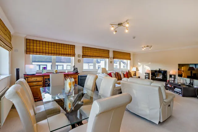 Flat Viceroy Court, Northwood, HA6, photo 3