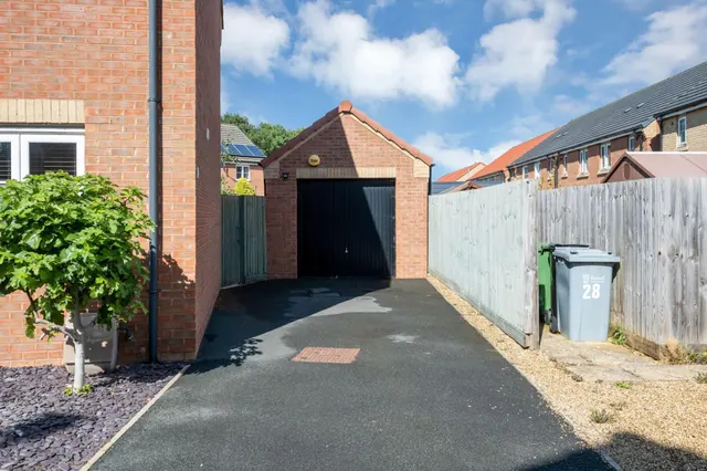 Farrer Way, Barleythorpe, LE15, photo 2