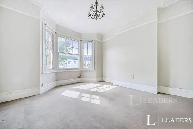 Mackenzie Road, Beckenham, BR3, photo 2