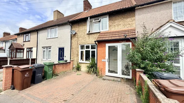 Fanshawe Crescent, Dagenham, RM9 5DL, photo 1