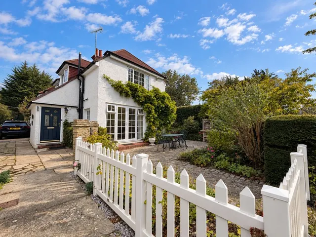 Little Common Road, Bexhill on Sea, photo 1
