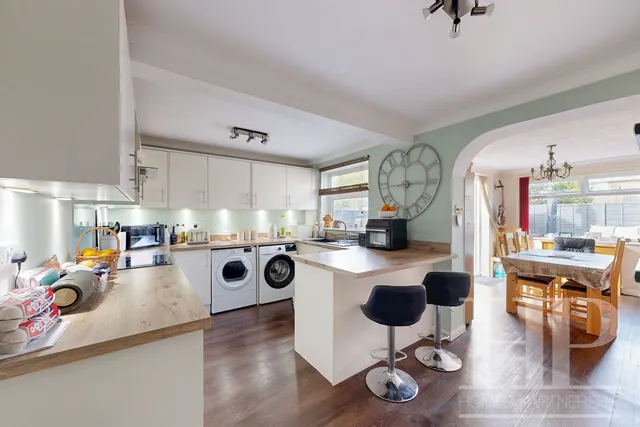 Sheppey Close, Crawley, RH11, photo 2