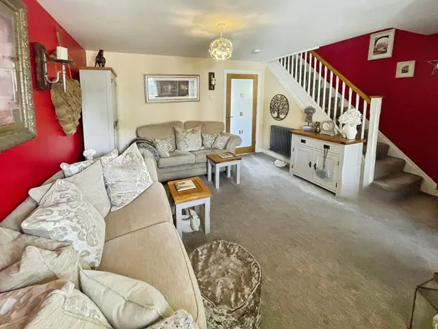 Photo 3 — Wiltshire Crescent, Basingstoke, Basingstoke, RG22 5FD