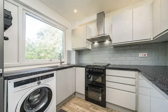 The Hamlet, SE5, photo 2