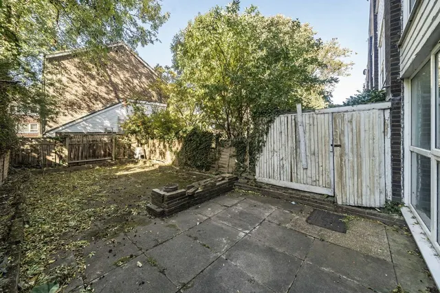 The Hamlet, SE5, photo 3