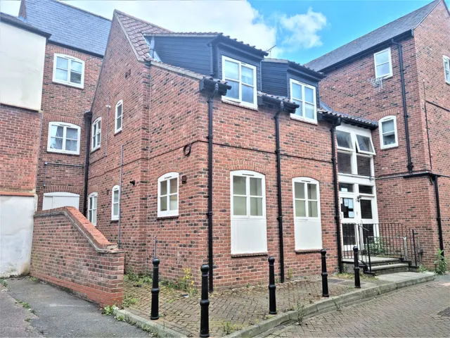 New Inn Yard, Wisbech, PE13, photo 1