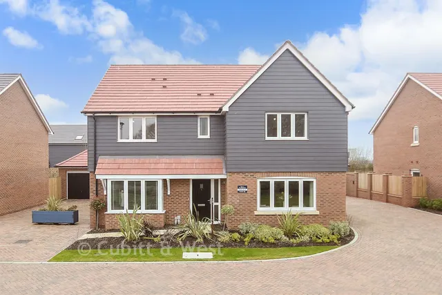 Wittering Place, West Wittering, PO20, photo 2