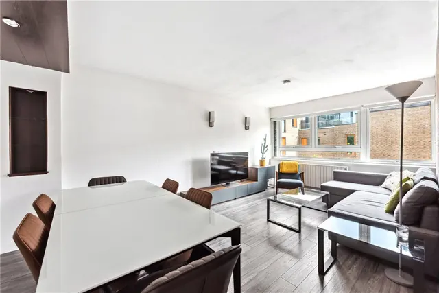Park House, London, N4, photo 1