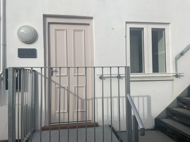 High Street, Poole, BH15, photo 1