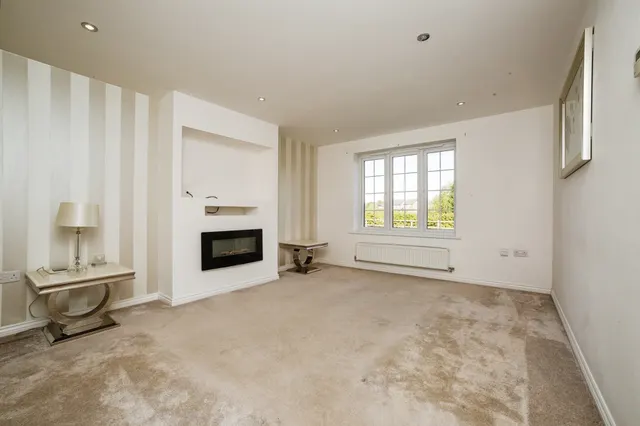 Colliers Road, Featherstone, WF7, photo 3