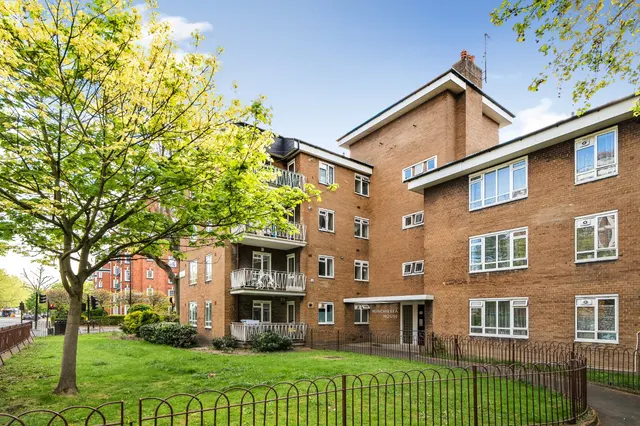 St. Johns Wood Road, London, NW8, photo 1
