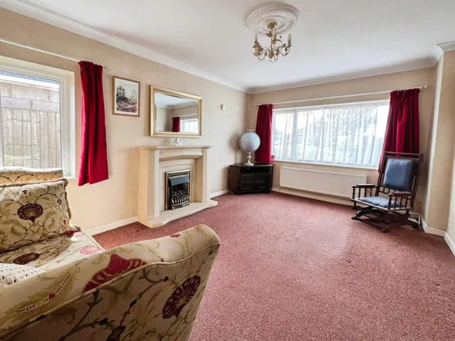 Harwood Avenue, Holbeach, PE12, photo 2