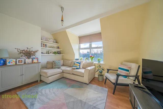 Enmore Road, London, SE25, photo 3