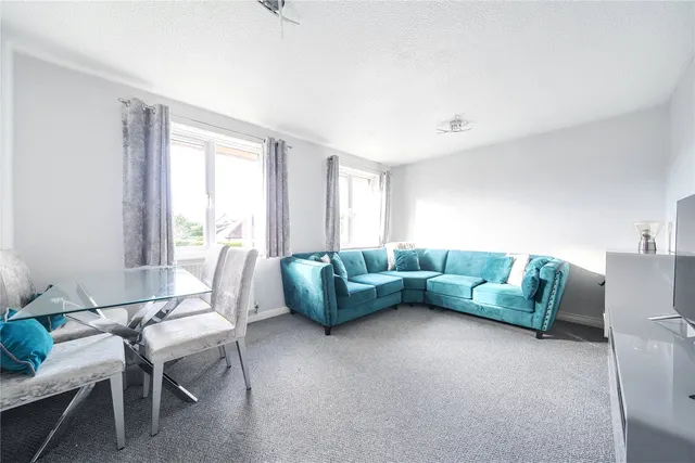 Delta Road, Chobham, GU24, photo 3