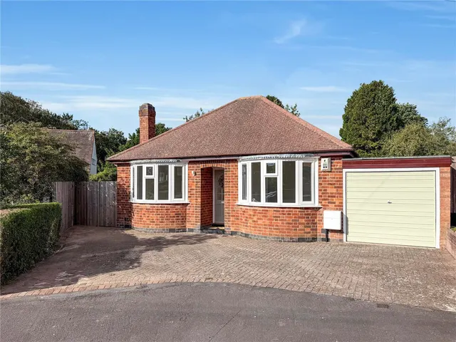 Charnwood Drive, Thurnby, LE7, photo 1