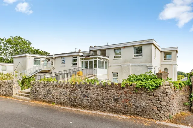 Higher Warberry Road, Torquay, photo 1