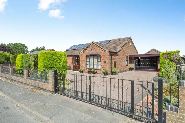 Pasture Lane, Amcotts, Scunthorpe, photo 1