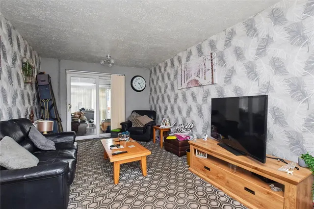 Summerfield Place, Leeds, LS13, photo 2