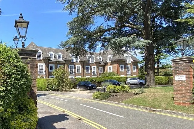 Wilton Court, Crossways, HP9, photo 1