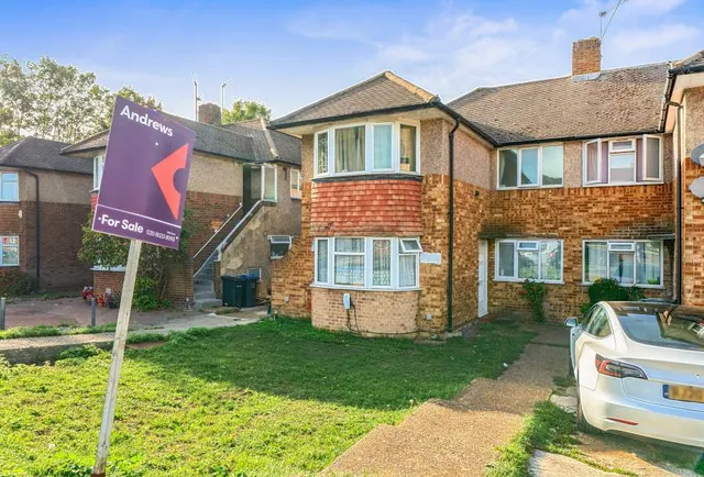 London Road, Morden, SM4, photo 1