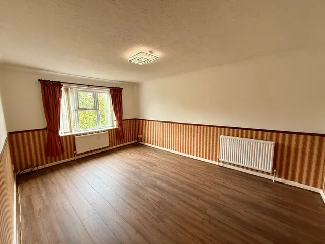 Hazelgrove Road, Haywards Heath, RH16, photo 2