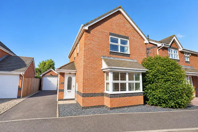Alexandra Road, Great Wakering, photo 1