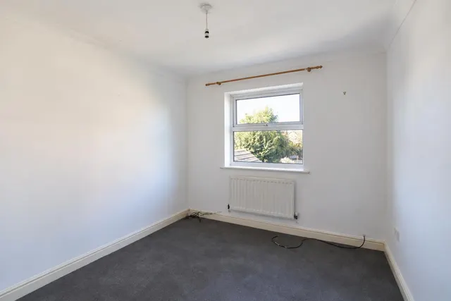 Alexandra Road, Great Wakering, photo 3