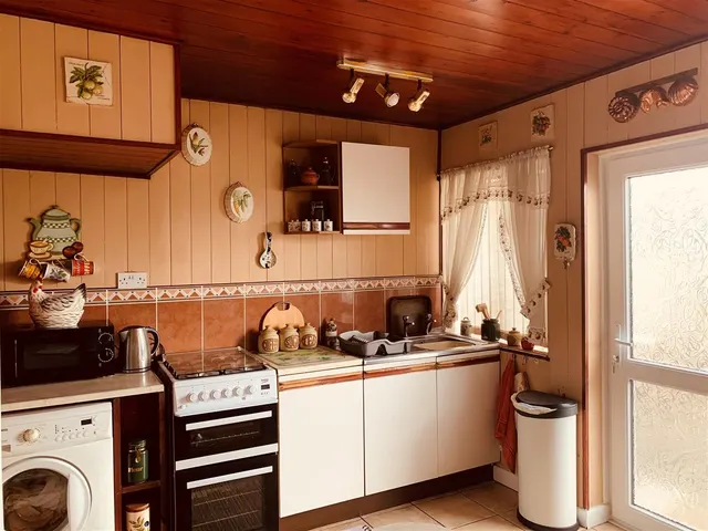 Photo 2 — Knowle Road, Bridgwater TA6 4PY